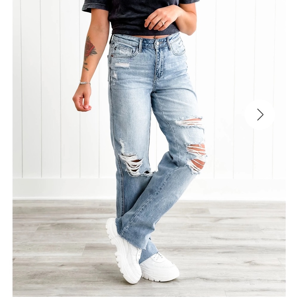 Judy Blue Cruel Summer High Rise Rigid 90s Destroyed Straight Leg Jeans